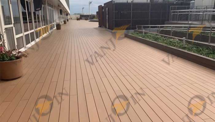 Advantages and Disadvantages of Outdoor WPC Decking?